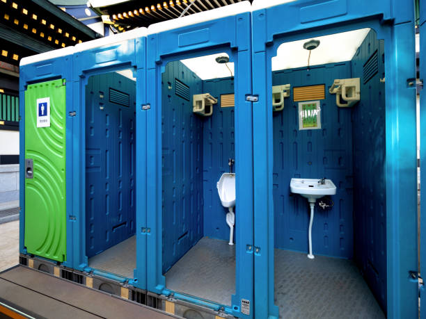 Best Portable bathroom rental  in Doe Valley, KY